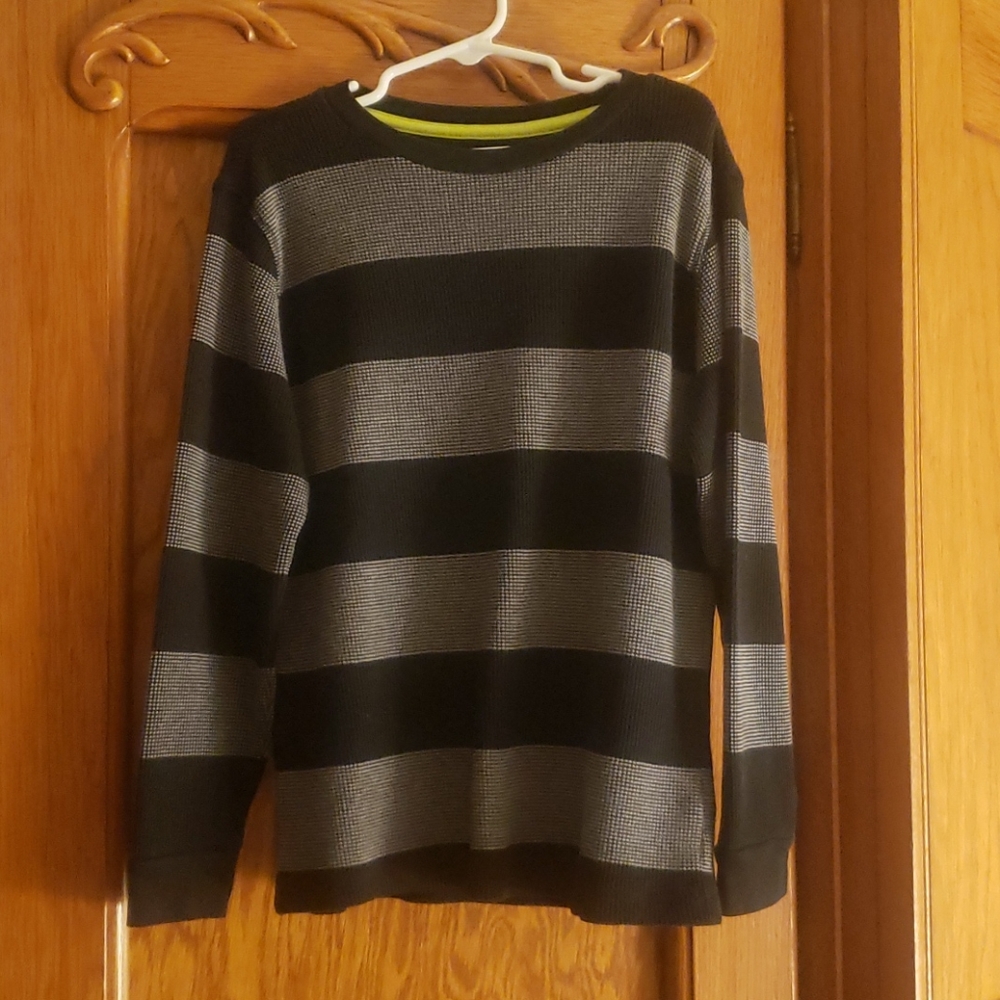 Boy's Old Navy Thermal Tee
